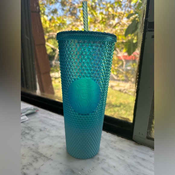 Selling a ombre blue Starbucks cup. Able to hold 26 oz of any liquid of choice. - Picture 1 of 4